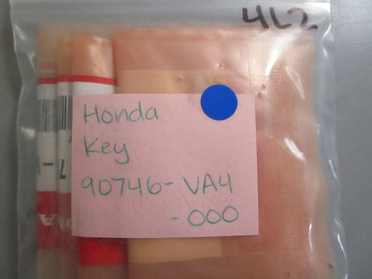 *NEW OEM* (LOT OF 2) 0770 Honda Key 90746-VA4-000