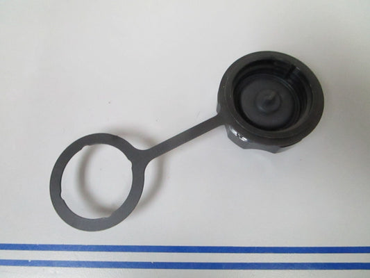 *NEW OEM* 0810 OMC Johnson Evinrude Oil Cap Assembly 5007256