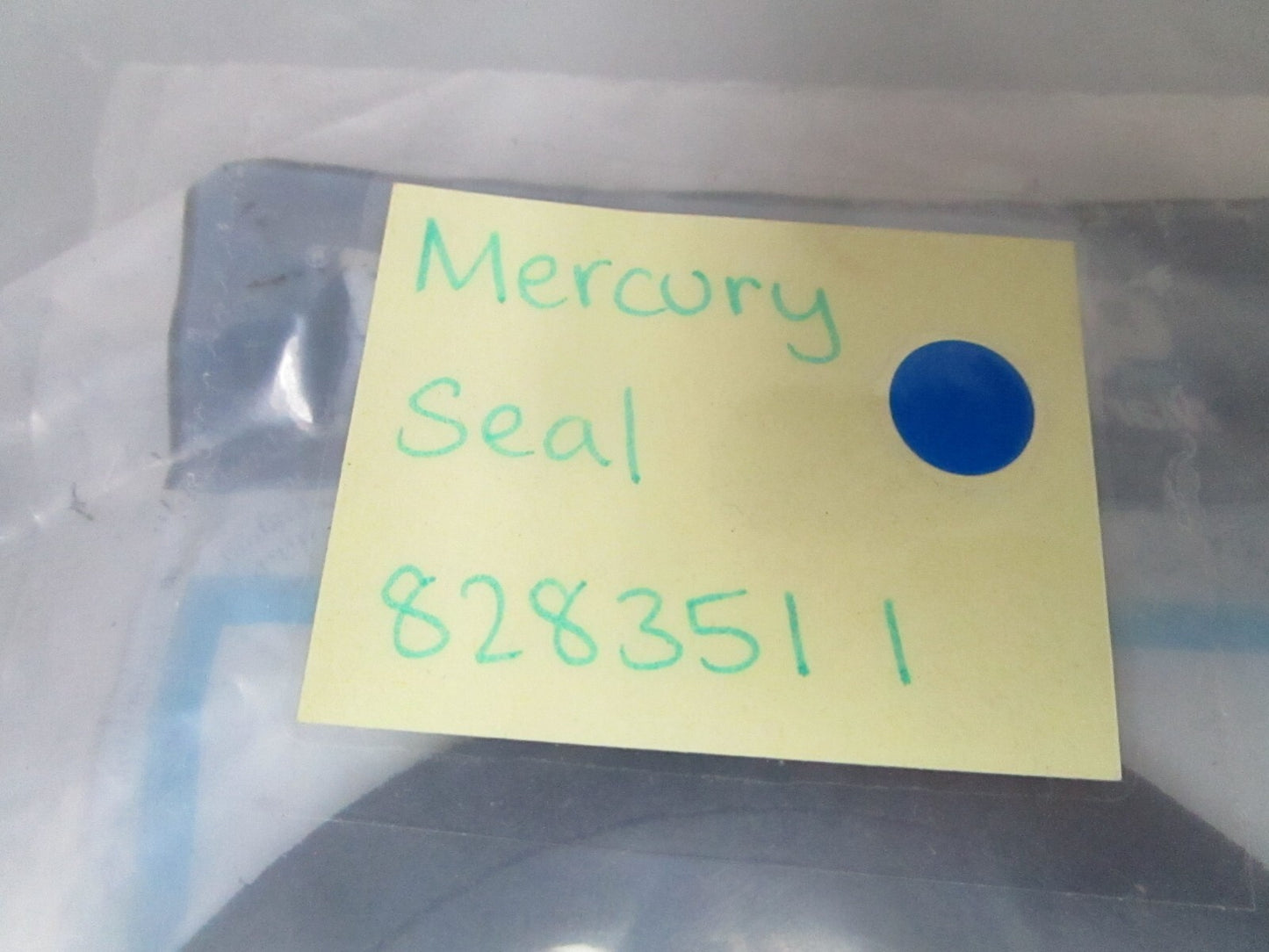 *NEW OEM* 0810 Mercury Quicksilver Seal 8283511
