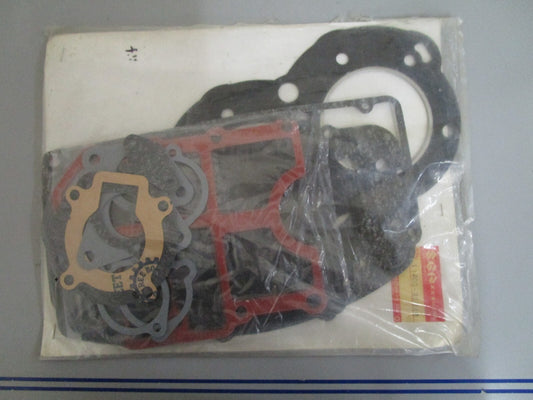 *NEW OEM* 0820 Suzuki Gasket Kit 11400-95846