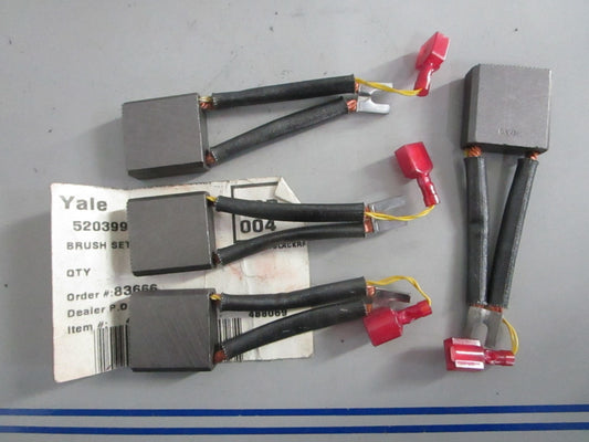 NEW OEM 520399819 Yale 4 Brush Set 0820