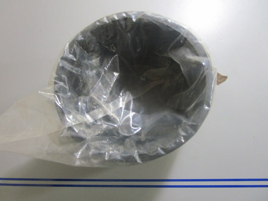 *NEW OEM* 0810 Volvo Penta Hose 3852696