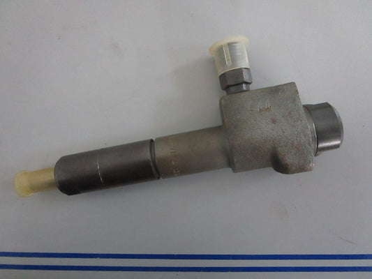 *NEW OEM* 0820 Volvo Penta Fuel Injector 833191