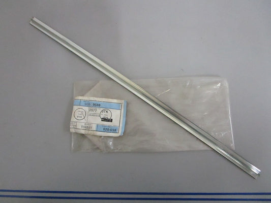 NEW OEM 9289588 Saab Molding Insert 0820
