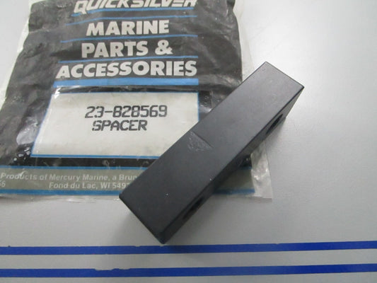 *NEW OEM* 0810 Mercury Quicksilver Spacer 23-828569