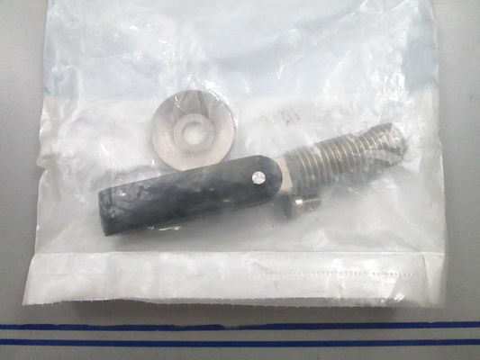 *NEW OEM* 0810 OMC Johnson Evinrude Clamp Screw Kit 388052 0388052