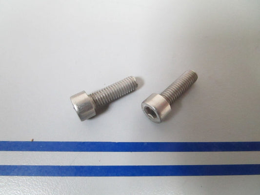 *NEW OEM* (LOT OF 2) 0810 Mercury Quicksilver Screw 10-40003 5