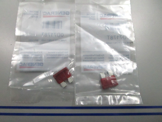 *NEW OEM* (LOT OF 2) 0810 Generac 7.5 AMP Fuse 0D7178T