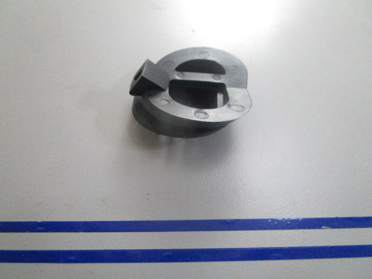 *NEW OEM* 0810 OMC Johnson Evinrude Grommet 441209 0441209