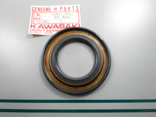 NEW OEM 92049-3003 Kawasaki Seal 0810