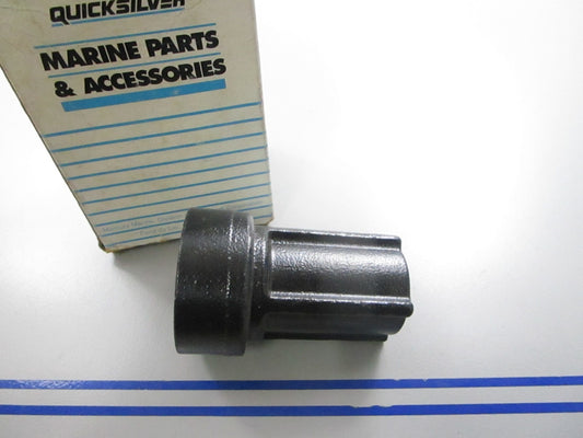 *NEW OEM* 0720 Mercury Quicksilver Adaptor 850330T