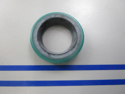 NEW 18-2064 Replaces: OMC 332205 Sierra Oil Seal 0810