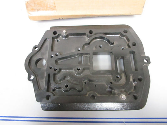 NEW OEM 820194A1 Mercury Force 90 120 hp 1995 1996 1997 Exhaust Plate 0720