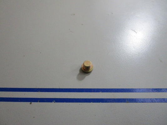 *NEW OEM* 0810 OMC Johnson Evinrude Screw Plug 317501 0317501