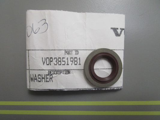 *NEW OEM* 0810 Volvo Penta Washer 3851981