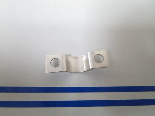 *NEW OEM* 0810 OMC Johnson Evinrude Bearing Clamp 320523 0320523