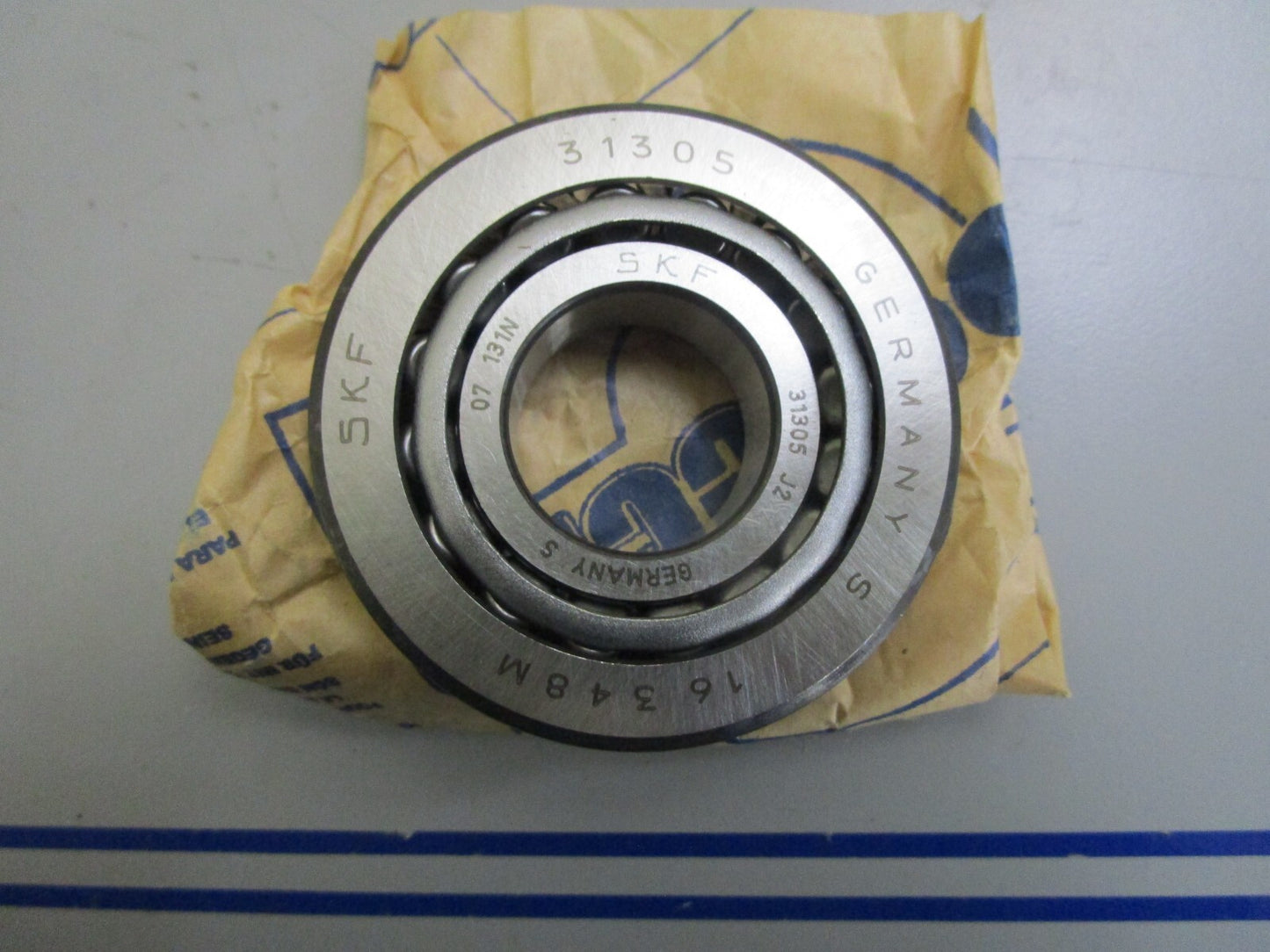*NEW OEM* 0820 Volvo Penta Roller Bearing 11072