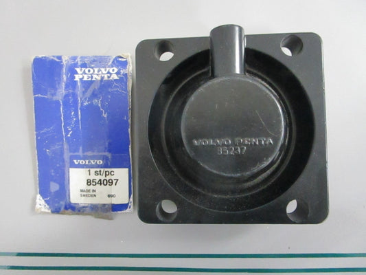 NEW OEM 854097 Volvo Penta Bearing Cover 0820