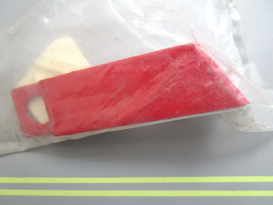 *NEW* 0750 Westerbeke BRACKET 37198