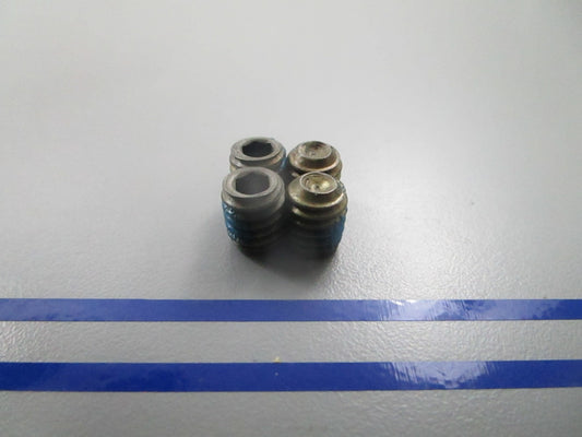 *NEW OEM* (LOT OF 4) 0810 Mercury Mercruiser Set Screw 10-91051