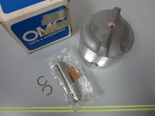 *NEW OEM* 0810 OMC Johnson Evinrude Piston 385272 0385272