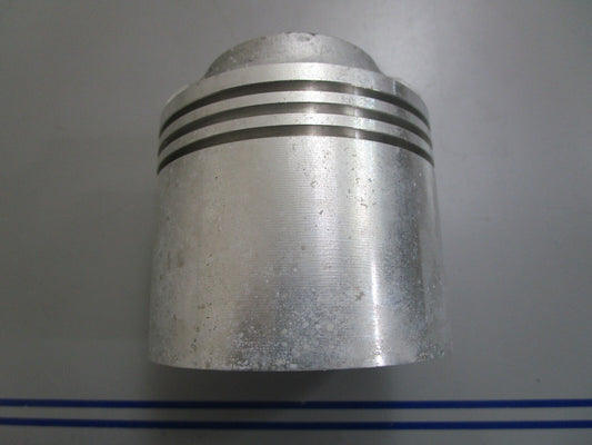 *NEW OEM* 0820 OMC Johnson Evinrude .040 Piston 378108 0378108 307075