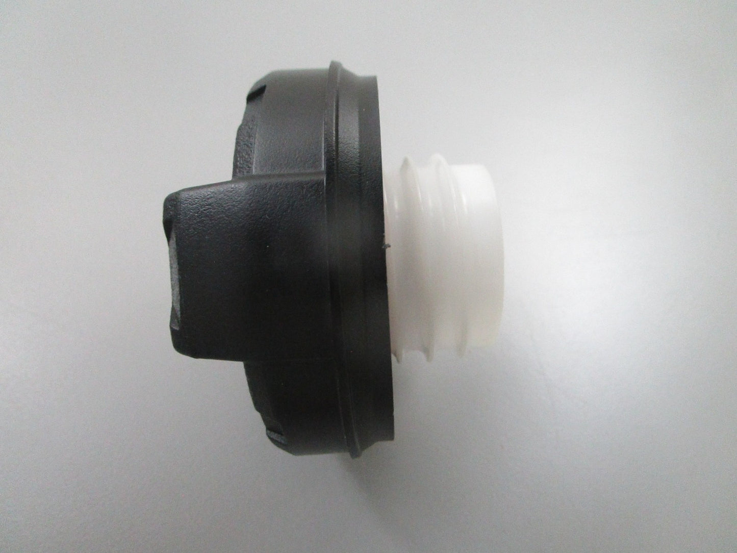 *NEW OEM* 0810 Can-Am BRP Fuel Gas Cap 709000660