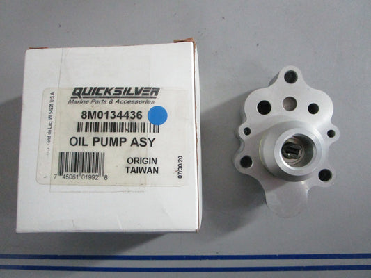 NEW OEM 8M0134436 Mercury Quicksilver Oil Pump Assy 0820