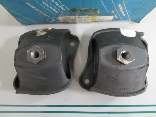 NEW OEM A1082200017 Mercedes-Benz Mount Kit (No Hardware) 0820