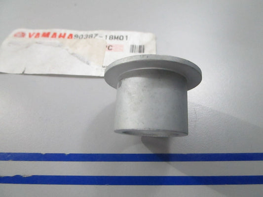 *NEW OEM* 0810 Yamaha Collar 90387-18M01-00