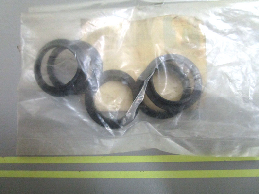 *NEW OEM* (LOT OF 5) 0750 Yamaha FUEL FILTER GASKET 655-24564-00-00