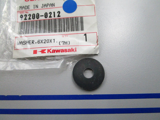 NEW OEM Kawasaki 92200-0212 6 x 20 x 1 Washer 0810