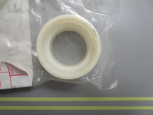 *NEW OEM* 0810 Volvo Penta Retainer 873534