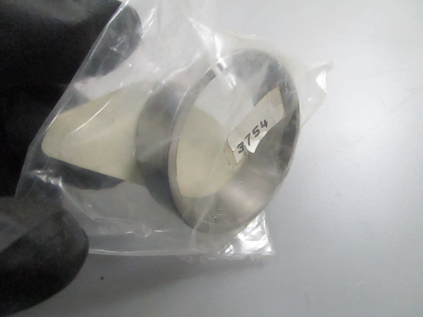 *NEW* 0810 Nivel Bearing Cup 3754 Replaces: Coshman 808054