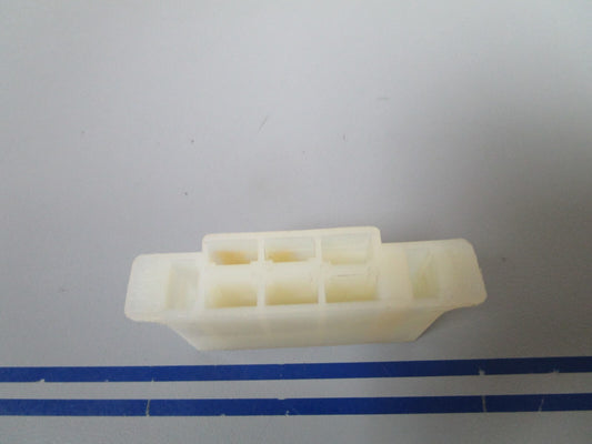 *NEW OEM* 0810 Volvo Penta Housing 941104