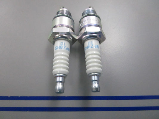 NEW (LOT OF 2) BPZ8HS-10 NGK Spark Plug 0810