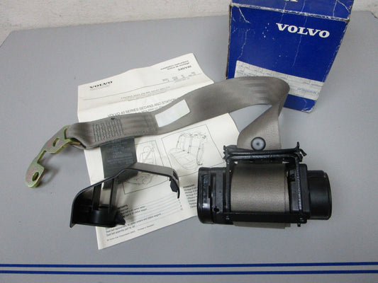 NEW OEM 30631112 Volvo Penta 2000- 2004 S40 Rear Center Seat Belt 0720