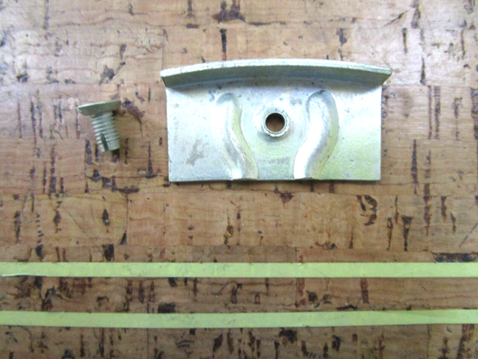 *NEW OEM* 0750 OMC Johnson Evinrude CLAMP w/SELF TAPPING SCREW 591214 0591214