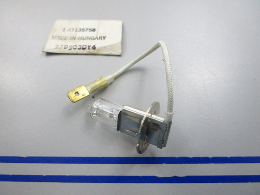 NEW OEM AT135758 John Deere Equipment Bulb 0810
