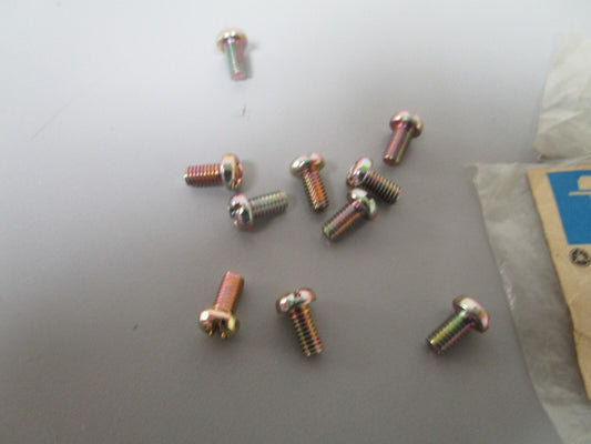 *NEW OEM* (LOT OF 10) 0810 Yamaha Screw 97802-04008-00
