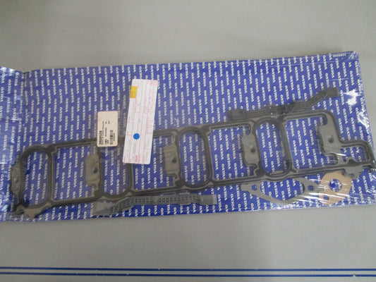 *NEW OEM* 0820 Volvo Penta Cylinder Intake Gasket 3808528