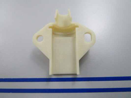 NEW OEM 318225 0318225 OMC Johnson Evinrude Upper Half Mounting Bracket 0810