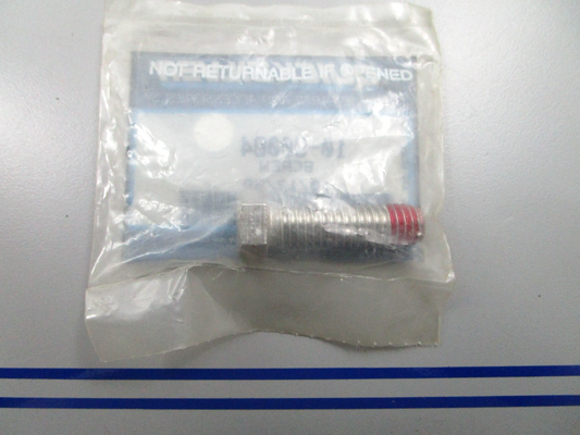 *NEW OEM* 0810 Mercury Quicksilver Screw 10-90084