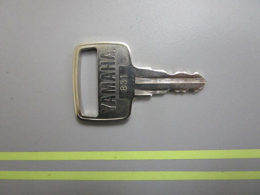 *NEW OEM* 0810 Yamaha Key #831 90890-56019-00