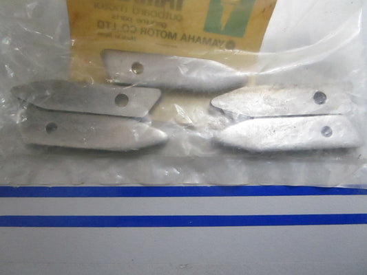*NEW OEM* (LOT OF 5) 0810 Yamaha Tilt Lock Stoppers 676-43165-00-00