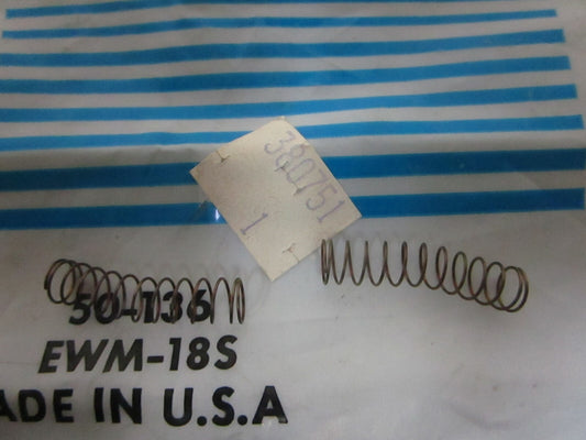 *NEW OEM* (LOT OF 2) 0810 OMC Johnson Evinrude Spring 380751 0380751