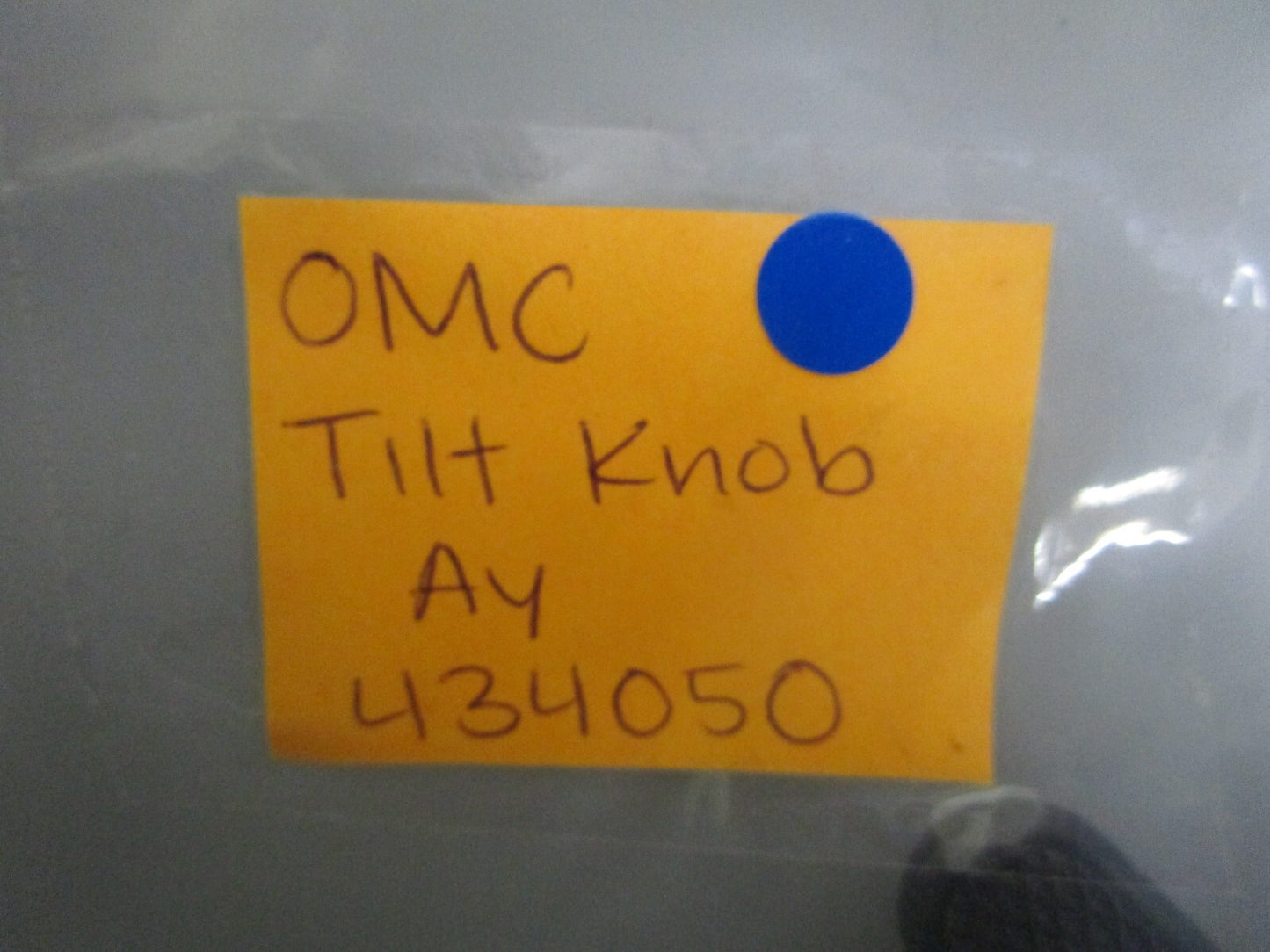 *NEW OEM* 0820 OMC Johnson Evinrude Tilt Knob Ay 434050 0434050