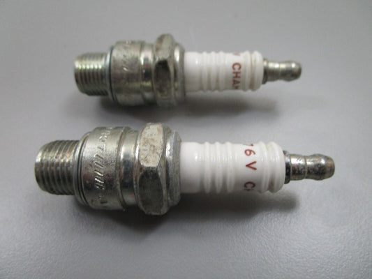 *NEW* (LOT OF 2) 0810 Champion Spark Plug L76V