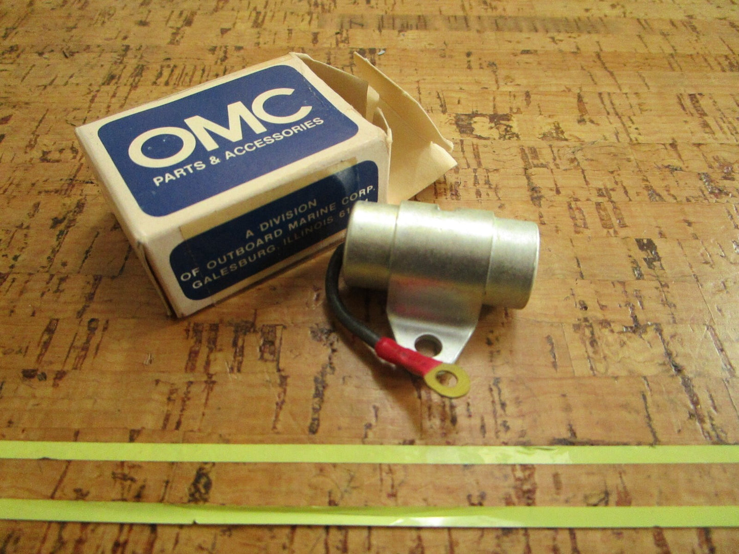 *NEW OEM* 0810 OMC Johnson Evinrude Condenser 580256 0580256