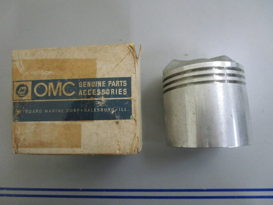 *NEW OEM* 0820 OMC Johnson Evinrude Piston 377564 0377564